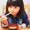 えっ！？ダメなの？食事中、親が子どもにしてはいけないこと！