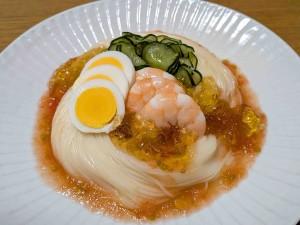 夏にぴったり！トマトダレのジュレがけトマトそうめん